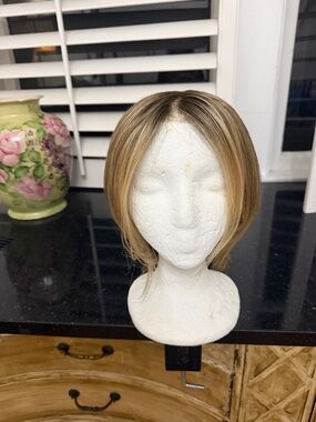 #77 Jon Renau Elegant Light Brown Women's Wig hd collection